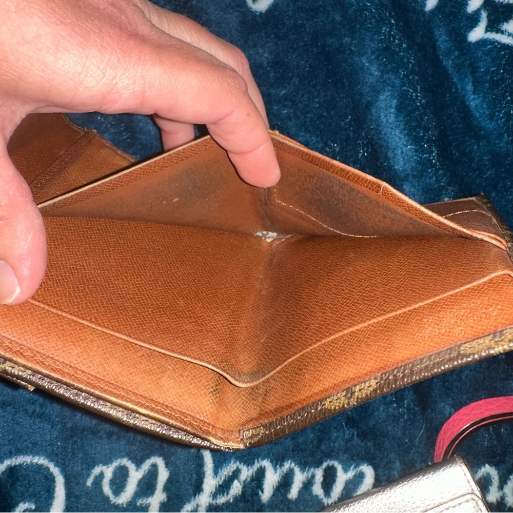 Louis Vuitton Brown Monogram Elise Wallet - Picture 4 of 6